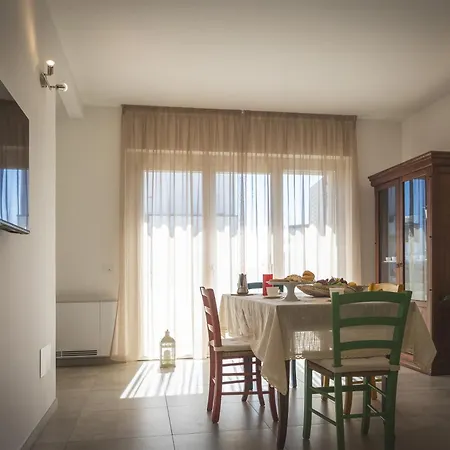 Dimora Belvedere Con Mansarda E Balcone A 5 Minuti Dal Mare Lejlighed Vada
