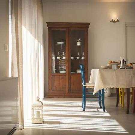 Dimora Belvedere Con Mansarda E Balcone A 5 Minuti Dal Mare * ואדה